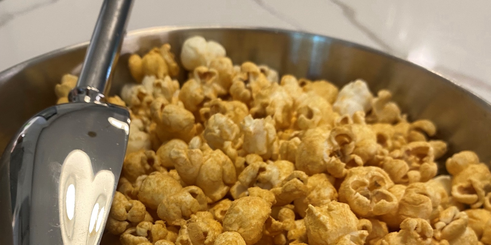 Popcorn with soy sauce powder
